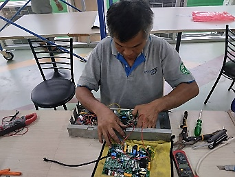 ซ่อมแซมเครื่องปรับอากาศภายในมหาวิทยาลัย จำนวน 25 เครื่อง