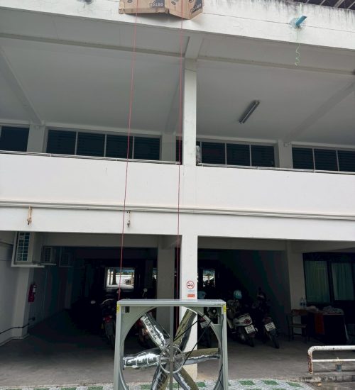 LINE_ALBUM_ติดตั้งพัดลมระบายอากาศโรงอาหาร มรน.นครราชสีมา_260306_1